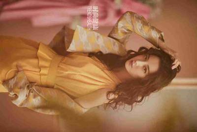 谁有英雄联盟无畏先锋的号借我。