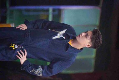 lol有没有老哥借我个钻石号 菜鸡黄金想体验下钻石局 保证不乱搞