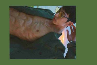 使用手机QQ收月租吗？一个月多少