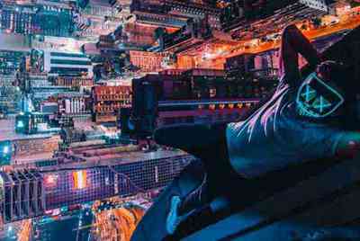 在电脑租号玩租了个steam游戏，进游戏之后还要安装游戏是怎么回事