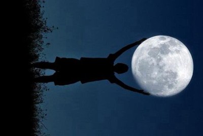 在租号玩APP上把号租出去了，如果别人开挂号被封我作为号主会得到赔偿吗