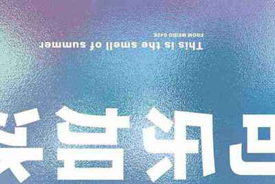 我今天出去有急事偏偏手机又没电了附近也没有公用电话，我就想借别人的手机用一下，就打两分钟让我付话费